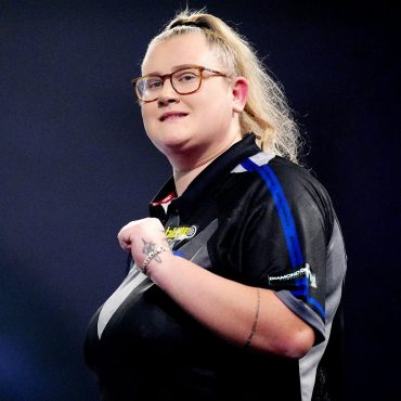 Beau Greaves First Woman To Win PDC Ranking Title
