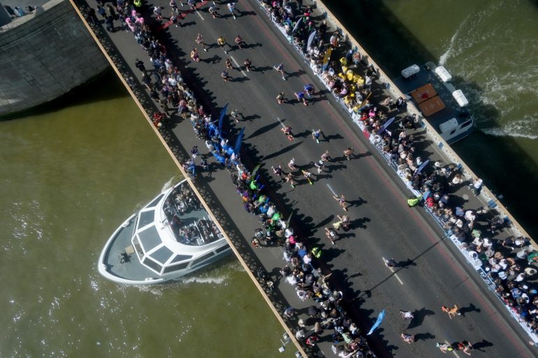 Tens Of Thousands Pounding Streets In Record Breaking London Marathon