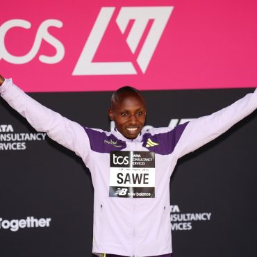 First Ever Sub 2hr Marathon Is Run In London