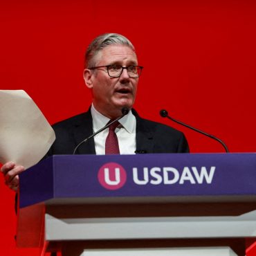 Starmer Could Face Commons Inquiry Over Mandelson
