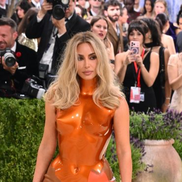Kim Kardashian Stuns Met Gala In Tangerine Breastplate By British Designer