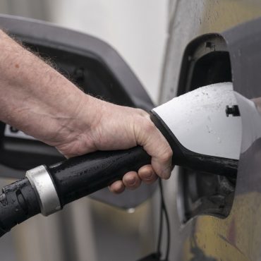 Sales Of Electric Used Cars Up 32 To Hit Record Level