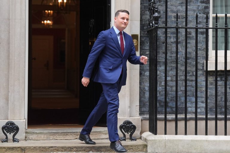 Streeting Leaves No 10 After Brief Talks With Starmer As PM Fights On