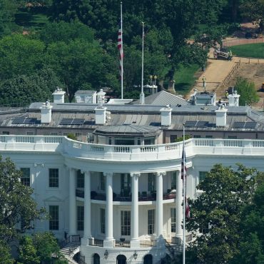 Suspect Shot Dead Near White House After Firing At Security Checkpoint