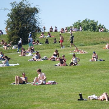 Hottest May Day Record Broken As London Area Hits 335C