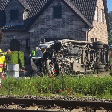 Several Hurt In Crash Between Train And Minibus Carrying Children In Belgium