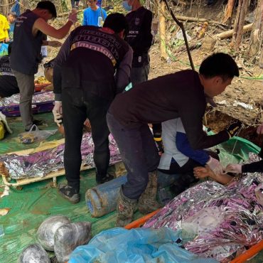 Rescuers Free Four Villagers Trapped In Flooded Laos Cave For 10 Days