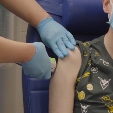 New AI Designed Vaccine Could Protect Against Whole Families Of Viruses