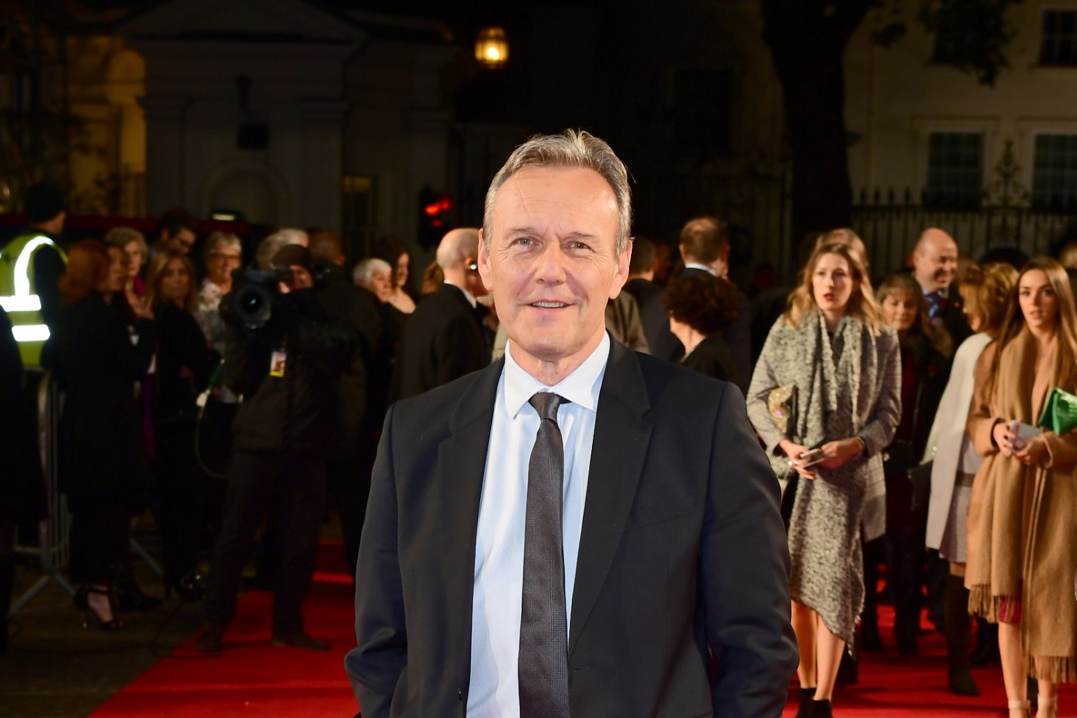 Sarah Michelle Gellar Leads Tributes To Buffy Co Star Anthony Head Im Not OK