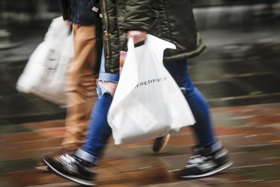 Consumer Confidence Plunges Among Younger Adults